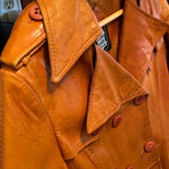 80’s leather trench coat - Picture 8 of 10